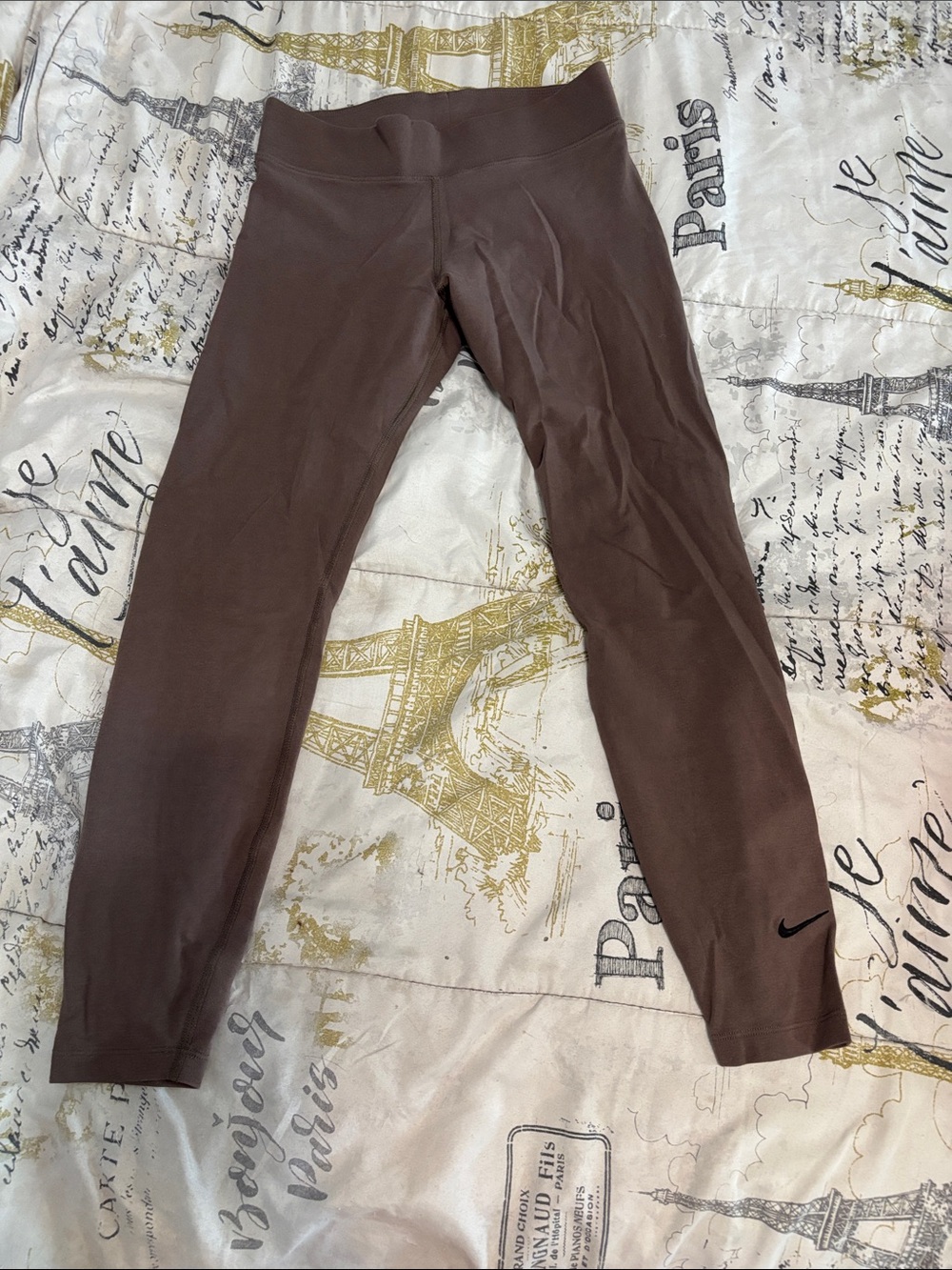 Nike womens Chocolate Brown Leggings